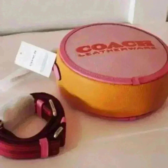 Coach Kia Circle Bag In Colorblock - Picture 3 of 9